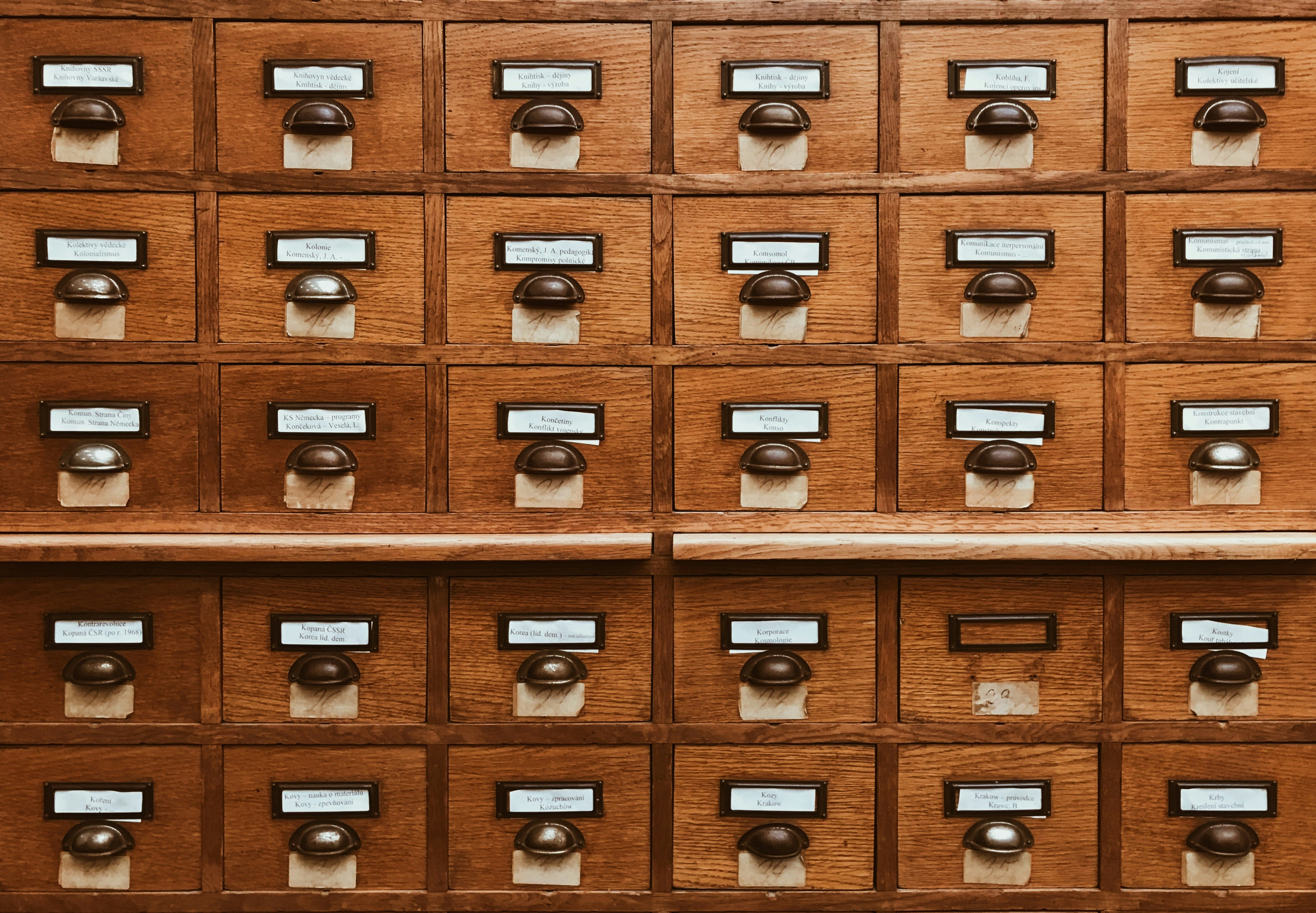 Featured image of post EF Core Interceptors: Centralizing Audit, Automation, and Cross-Cutting Concerns